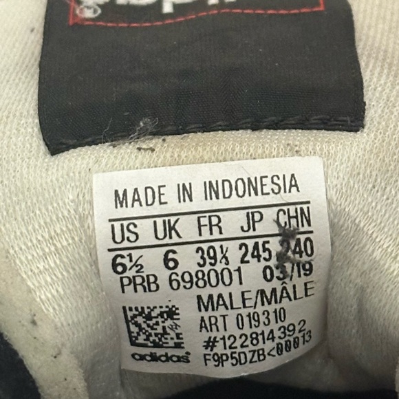 ADIDAS MUNDIAL GOAL INDOOR SHOES CLEATS - Picture 5 of 5